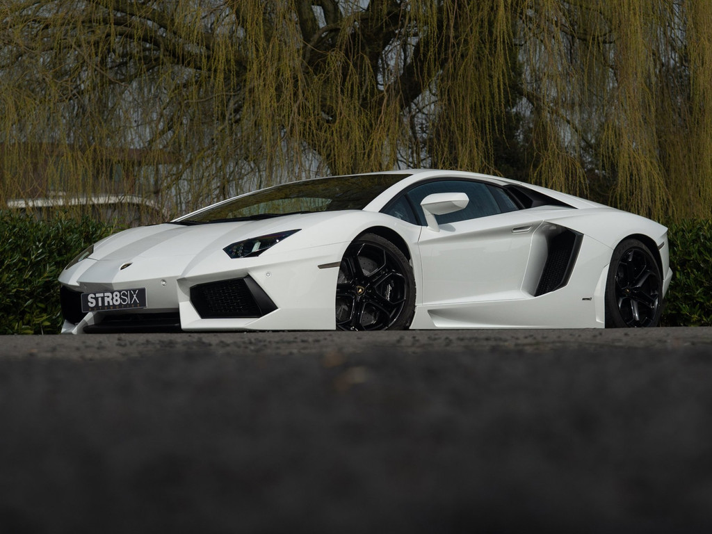 Lamborghini Aventador LP700-4 6.5 V12 (2012) 700 PK | Bianco Isis | Capristo Exhaust | 4.960 km | Lift | CarPlay | Collector Spec 51920391-0.jpg | STR8SiX