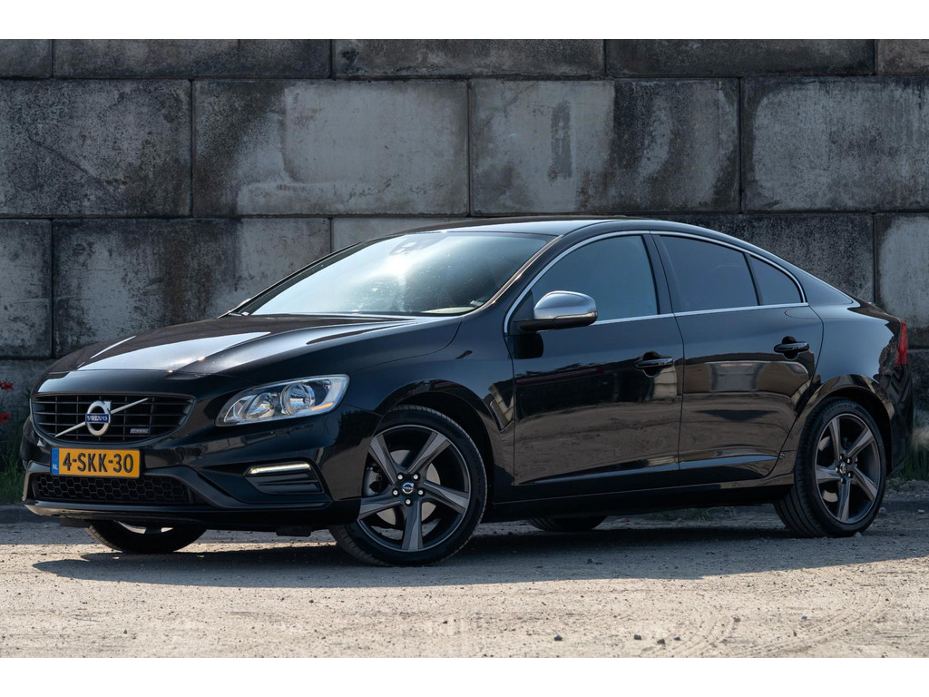 Volvo S60 1.6 T3 150PK R-Design AUT6 | Navi | Leder/Alcantara | 18" LM velgen | Clima | Cruise | PDC | LED 53272560-0.jpg | STR8SiX
