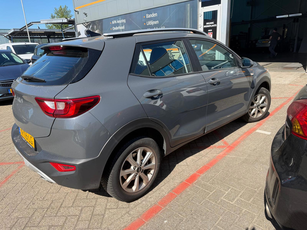 Kia Stonic 1.0 T-GDi MHEV DynamicLine | 5-drs SUV | CarPlay | Adaptive Cruise | Camera | DAB | 15" LMV | Autotrust garantie 55744557-0.jpg | STR8SiX
